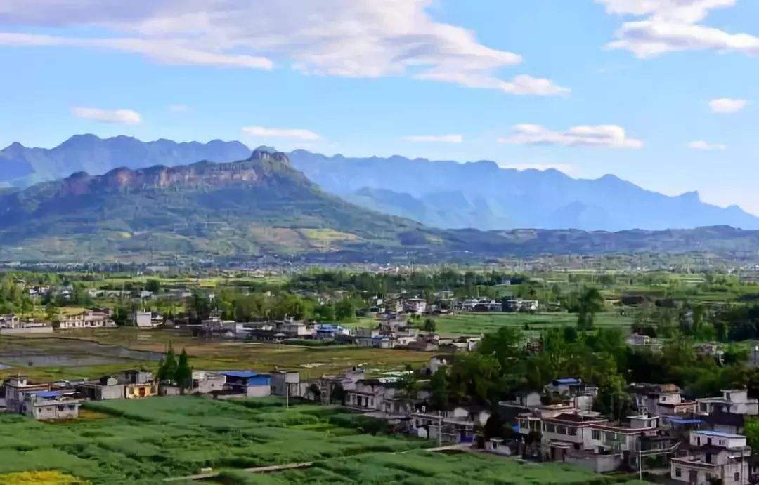 四川各地市產(chǎn)業(yè)規(guī)劃出爐，南充將以電子信息等四項(xiàng)為主