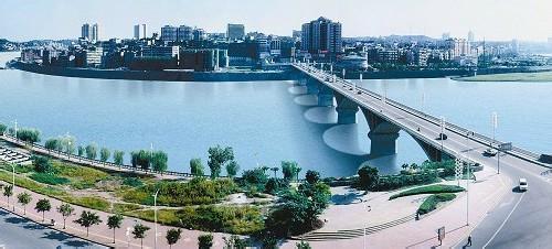 余杭開發(fā)區(qū)以城市建設(shè)帶動經(jīng)濟社會轉(zhuǎn)型